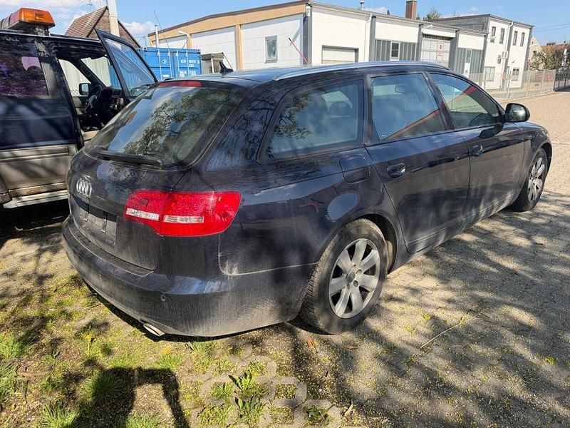 Gebraucht Audi A6 136 PS (100 kW) 2009 Schwarz Kombi