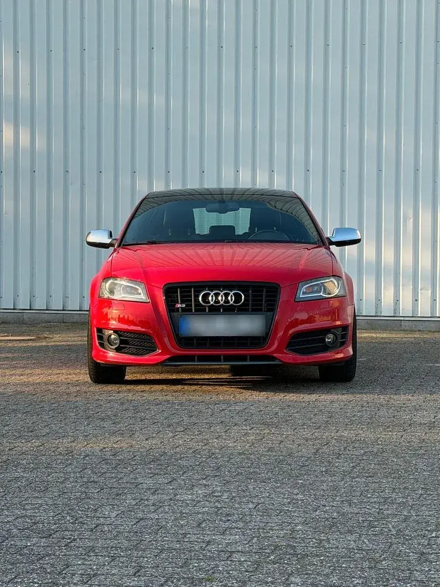 Gebraucht Audi S3 Sport 265 PS (194 kW) 2011 Rot Kleinwagen