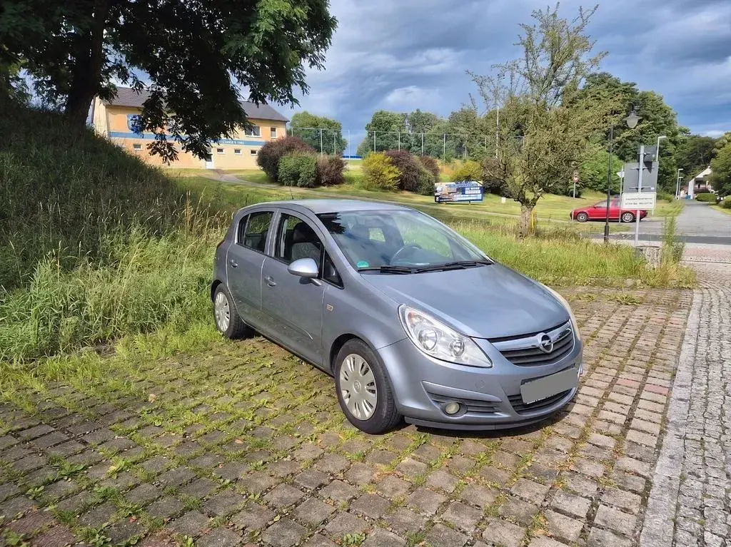Gebraucht Opel Corsa Edition 80 PS (58 kW) 2007 Silber Kleinwagen