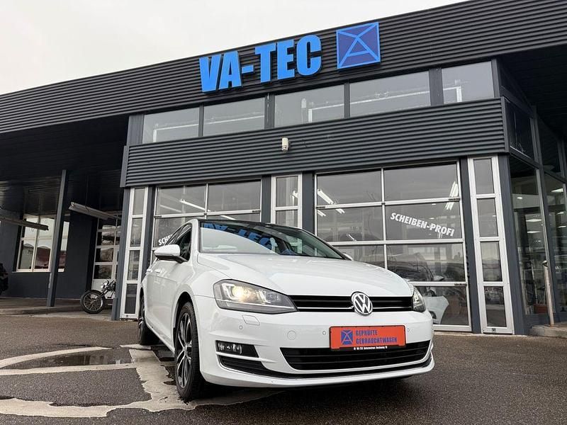 Weiß Gebraucht 2014 VW Golf Highline Limousine | 15.990 € (Teuer) - Bild 1/4