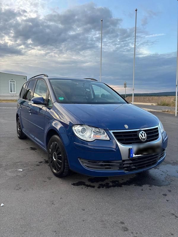 Blau Gebraucht 2009 VW Touran Van / Kleinbus | 7.200 € (Teuer) - Bild 1/4