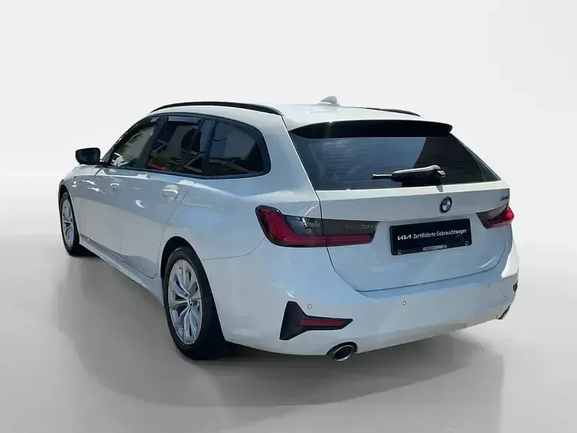 Gebraucht BMW 318 Advantage 156 PS (114 kW) 2021 Weiß Kombi