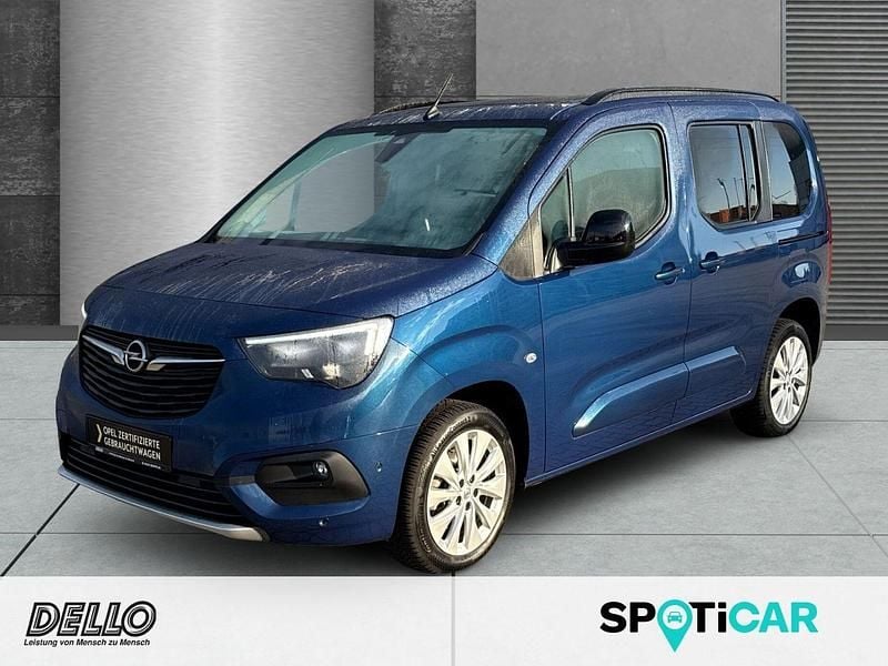 Blau Gebraucht 2023 Opel Combo-e Life Ultimate Van / Kleinbus | 23.950 € (Guter Preis) - Bild 1/4