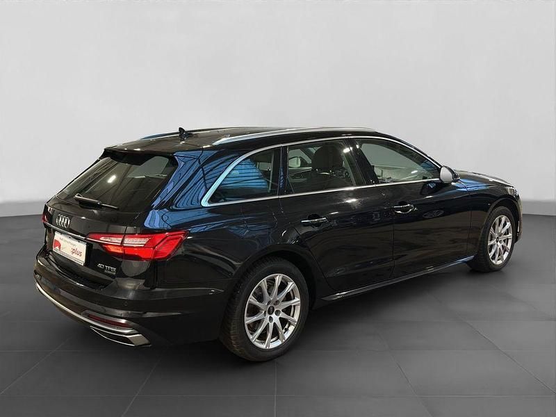 Gebraucht Audi A4 Advanced 204 PS (150 kW) 2023 Schwarz Kombi