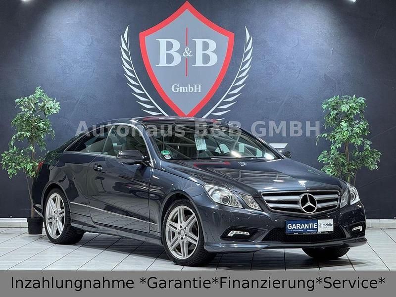 Grau Gebraucht 2009 Mercedes E350 AMG Coupé | 15.390 € (Teuer) - Bild 1/4