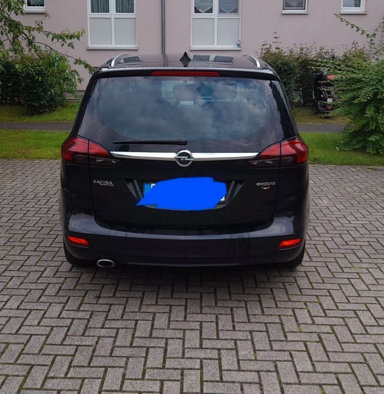 Schwarz Gebraucht 2016 Opel Zafira Tourer Innovation Van / Kleinbus | 7.100 € (Fairer Preis) - Bild 1/4