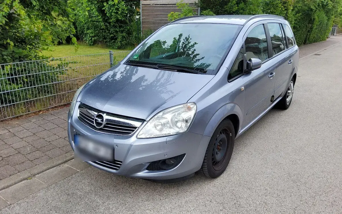 Gebraucht Opel Zafira 116 PS (85 kW) 2009 Grau Van / Kleinbus