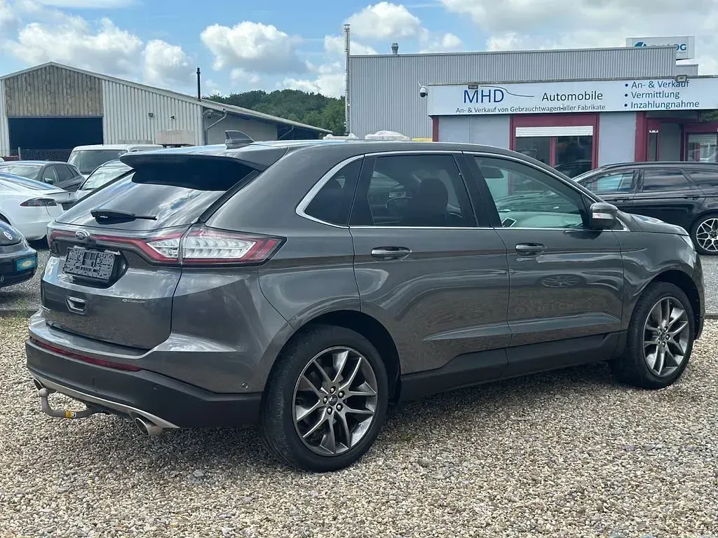 Gebraucht Ford Edge Titanium 209 PS (153 kW) 2016 Grau SUV