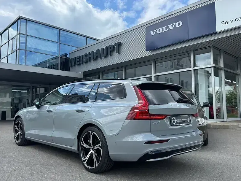 Gebraucht Volvo V60 Ultra 398 PS (292 kW) 2024 Vapour grey Kombi