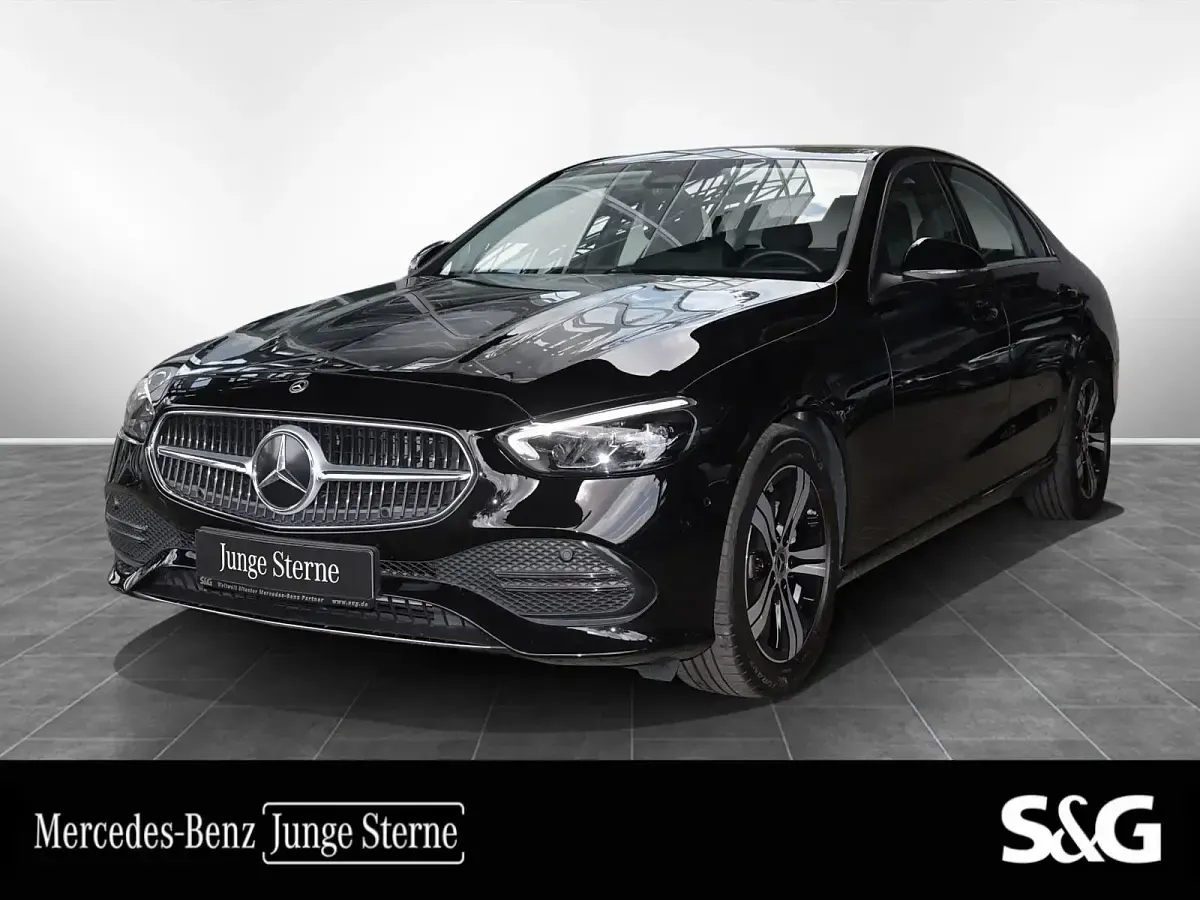 Gebraucht Mercedes C180 170 PS (125 kW) 2025 Limousine