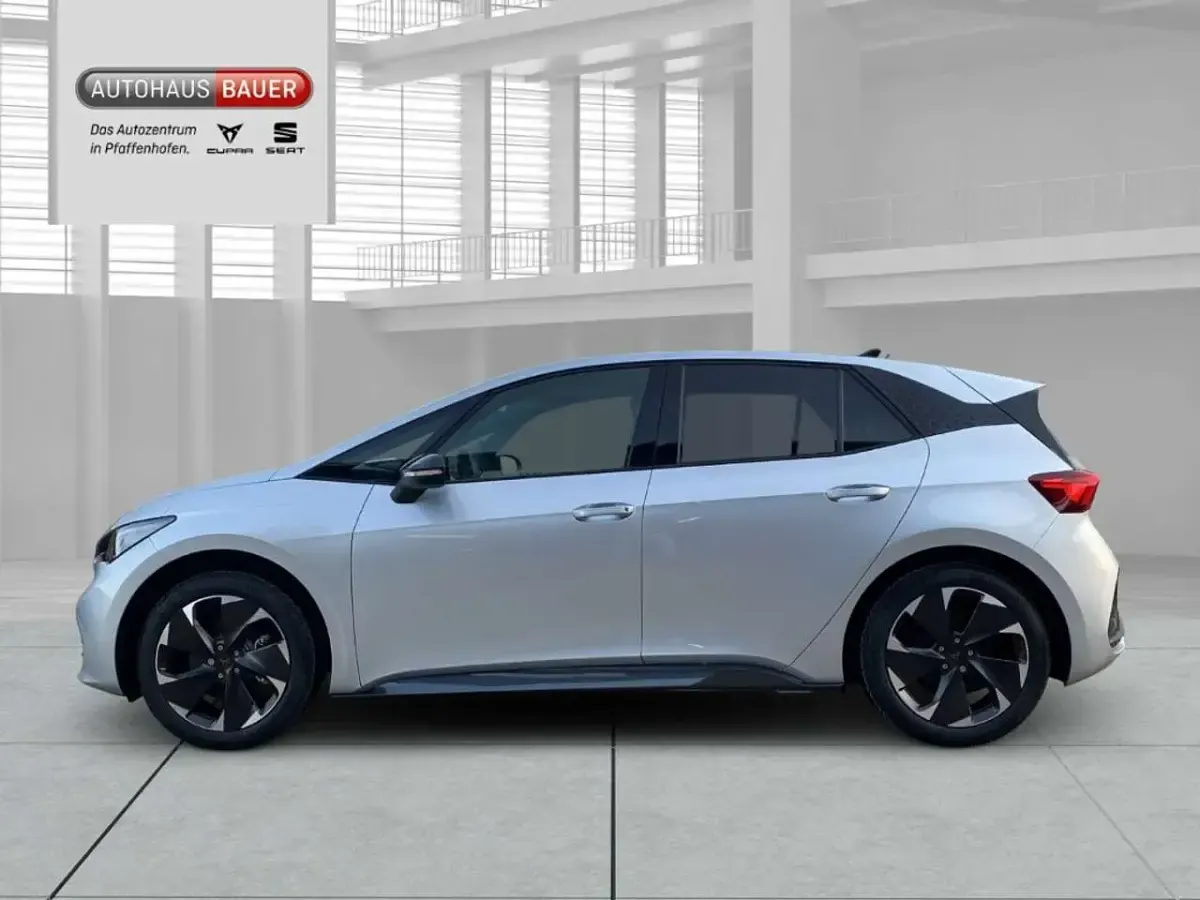 Gebraucht Cupra Born 169 kW (231 PS) 2025 Geysirsilber Kleinwagen