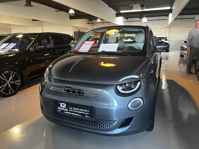 Grau Gebraucht 2022 Fiat 500e La Prima | 24.999 € - Bild 1/4