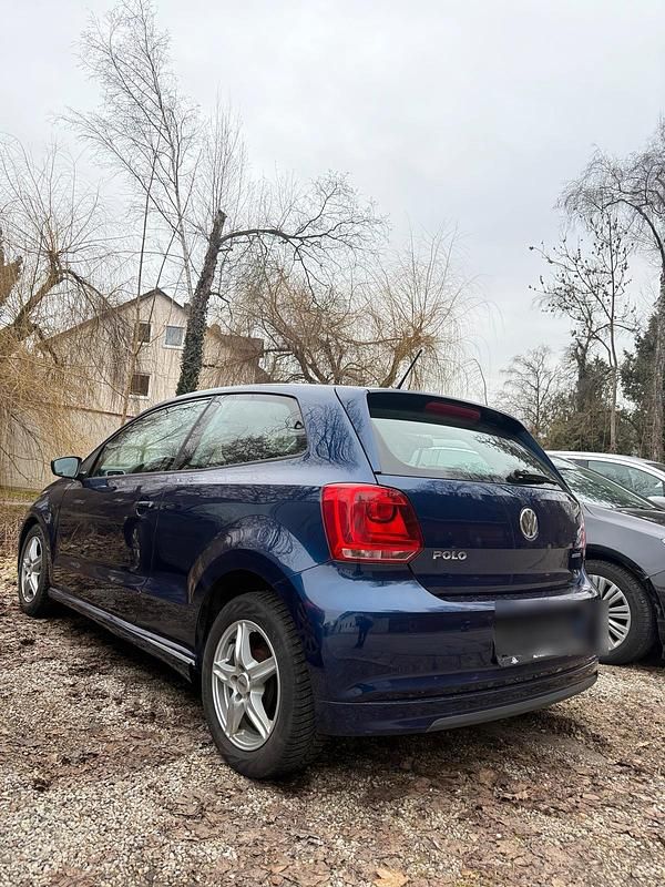 Gebraucht VW Polo 80 PS (58 kW) 2014 Blau Kleinwagen