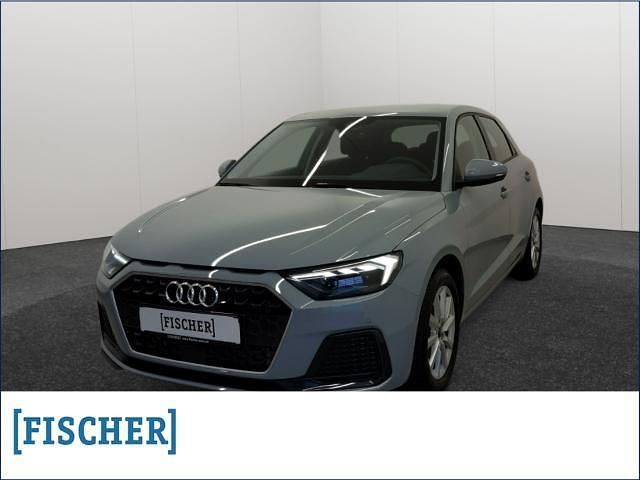 Pfeilgrau perleffekt Gebraucht 2025 Audi A1 Sportback Advanced Kleinwagen | 27.220 € (Fairer Preis) - Bild 1/4