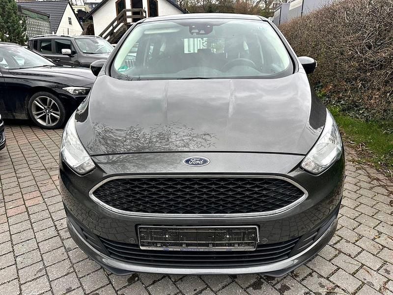 Gebraucht Ford C-MAX Cool & Connect 125 PS (91 kW) 2019 Grau Van / Kleinbus