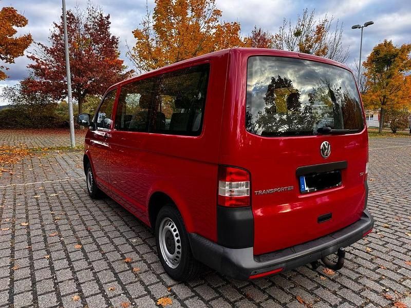 Gebraucht VW Transporter 102 PS (75 kW) 2014 Rot Van