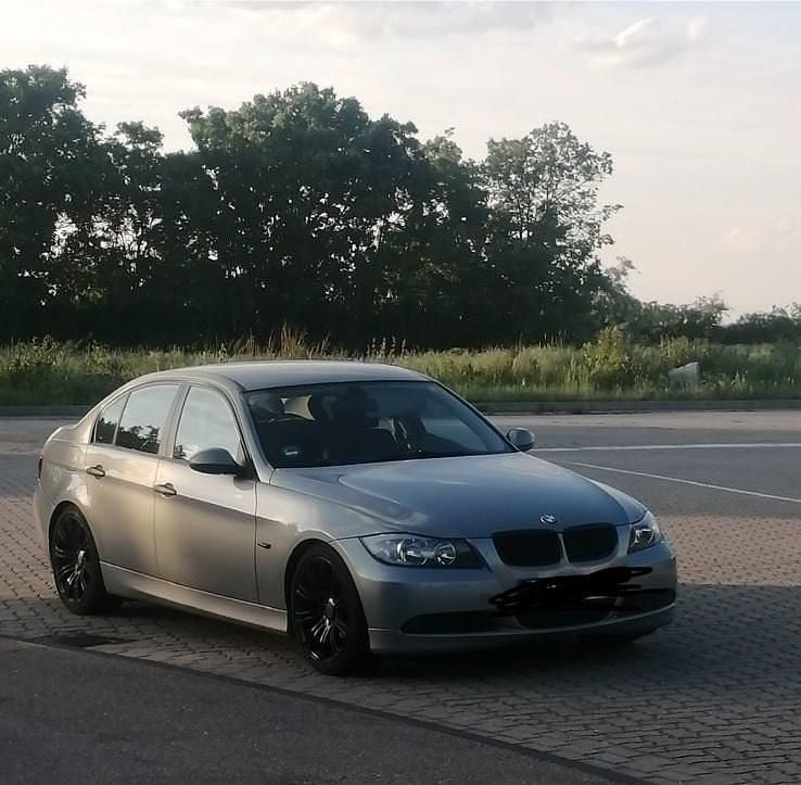 Gebraucht BMW 320 150 PS (110 kW) 2006 Grau Limousine