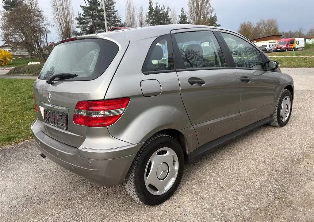 Gebraucht Mercedes B170 116 PS (85 kW) 2007 Grau Van / Kleinbus