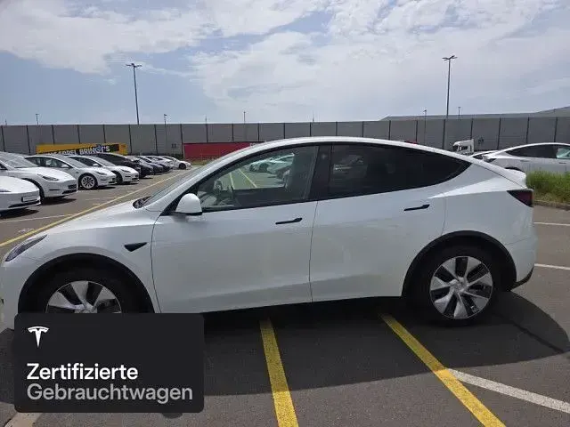 Gebraucht Tesla Model Y RWD 203 kW (277 PS) 2024 Weiß SUV