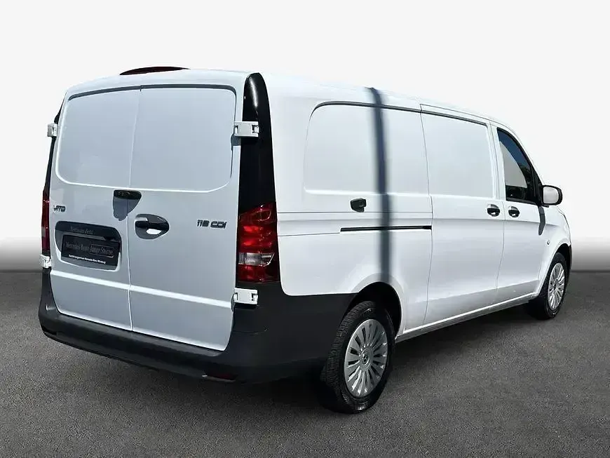 Gebraucht Mercedes Vito 163 PS (119 kW) 2024 Weiß Van