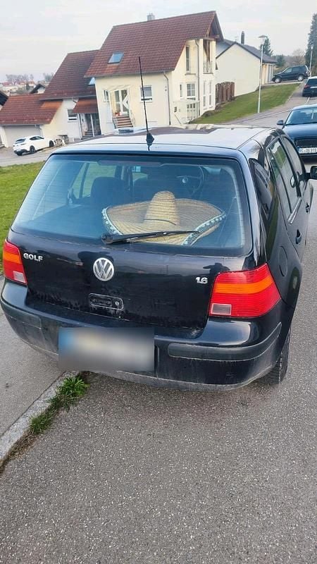 Gebraucht VW Golf IV 100 PS (73 kW) 2000 Schwarz Limousine