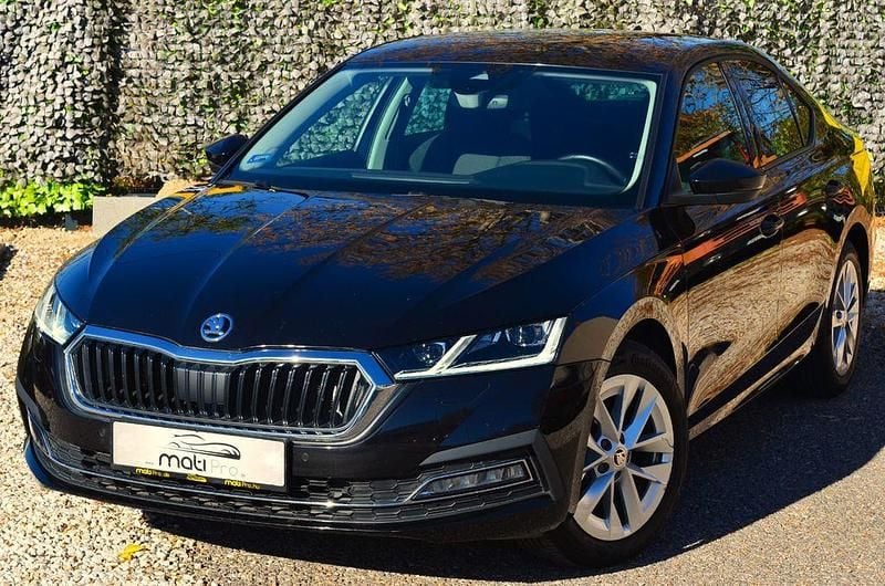 Schwarz Gebraucht 2021 Skoda Octavia Style Limousine | 21.490 € (Superpreis) - Bild 1/4