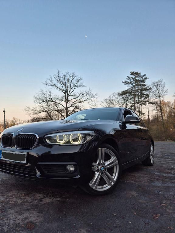 Gebraucht BMW 116 Advantage 109 PS (80 kW) 2015 Schwarz Kleinwagen