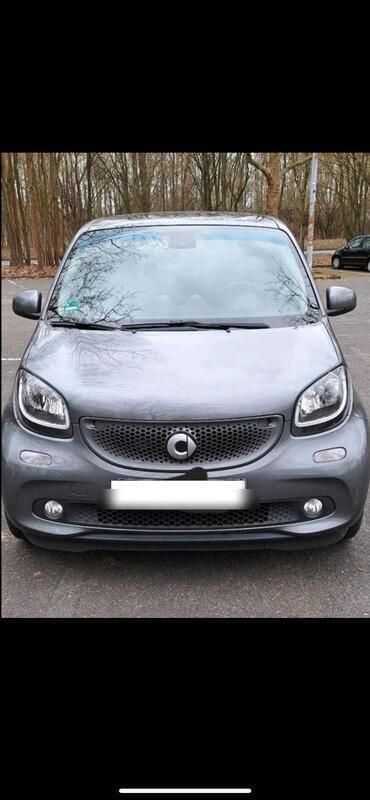 Grau Gebraucht 2016 Smart ForFour Kleinwagen | 11.250 € (Fairer Preis) - Bild 1/4