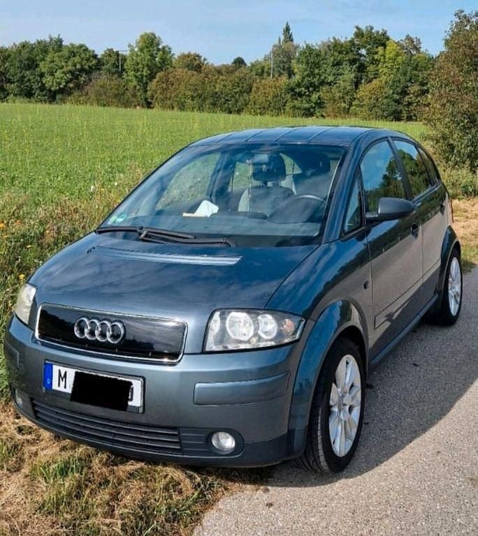 Grau Gebraucht 2001 Audi A2 Kleinwagen | 1.650 € (Guter Preis) - Bild 1/4