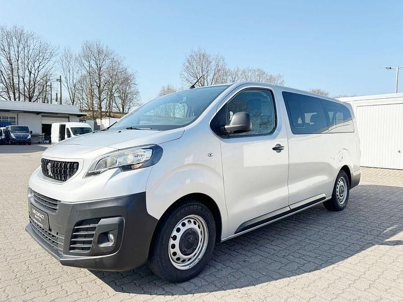 Silber Gebraucht 2018 Peugeot Traveller Van | 18.950 € (Superpreis) - Bild 1/4