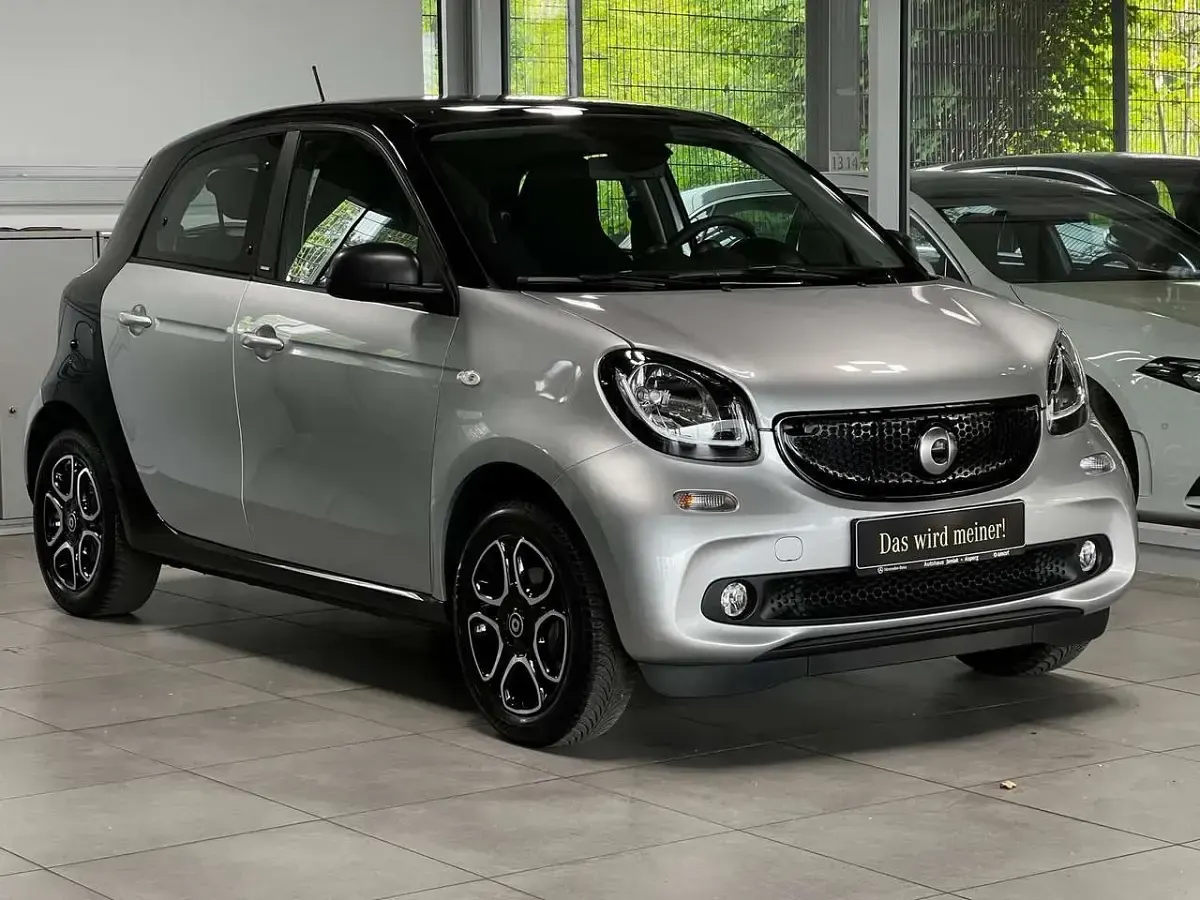 Second-hand Smart ForFour Passion 90 CP (66 kW) 2019 Argintiu Hatchback