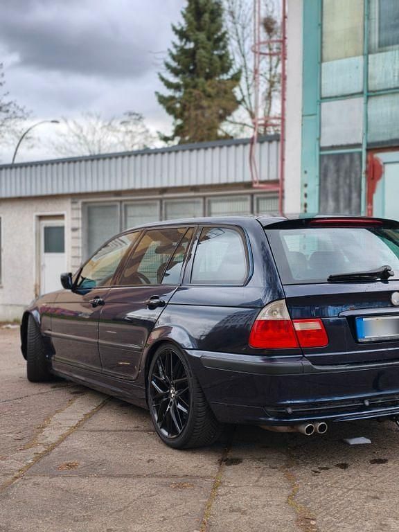 Gebraucht BMW 325 Performance 192 PS (141 kW) 2001 Blau Kombi