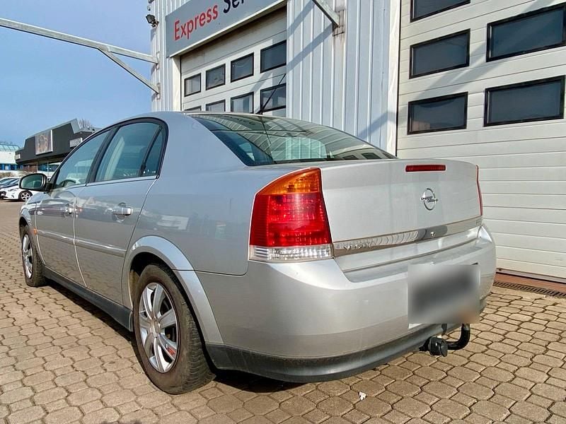 Gebraucht Opel Vectra 147 PS (108 kW) 2003 Silber Limousine