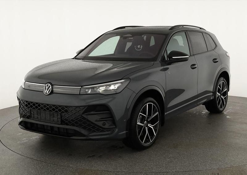 Delfingrau metallic Neu 2025 VW Tiguan R-line SUV | 55.495 € (Fairer Preis) - Bild 1/4