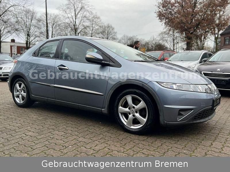 Blau Gebraucht 2008 Honda Civic Comfort Limousine | 3.990 € (Etwas zu teuer) - Bild 1/4