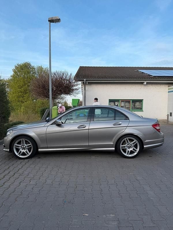 Gebraucht Mercedes C350 Avantgarde 272 PS (200 kW) 2008 Silber Limousine