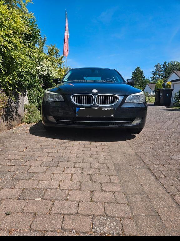 Schwarz Gebraucht 2007 BMW 530 Sport Line Limousine | 4.500 € (Superpreis) - Bild 1/4