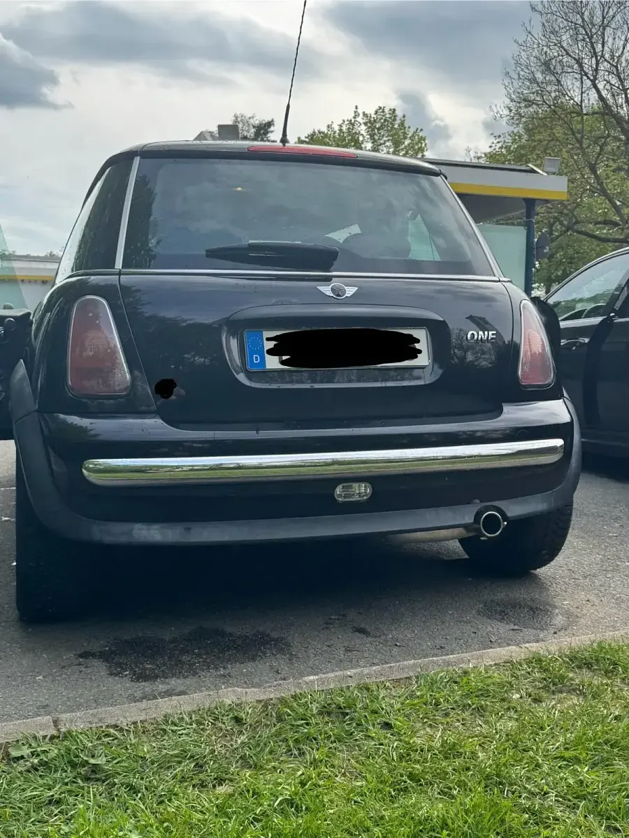 Gebraucht Mini ONE 90 PS (66 kW) 2003 Schwarz Kleinwagen