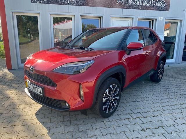 Rotmetallic Gebraucht 2021 Toyota Yaris Cross SUV | 18.995 € (Fairer Preis) - Bild 1/4