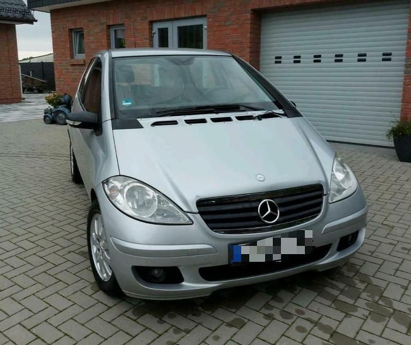 Silber Gebraucht 2004 Mercedes A180 Kleinwagen | 700 € (Guter Preis) - Bild 1/4