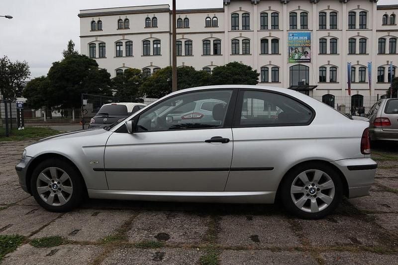 Gebraucht BMW 318 Advantage 143 PS (105 kW) 2004 Silber Coupé