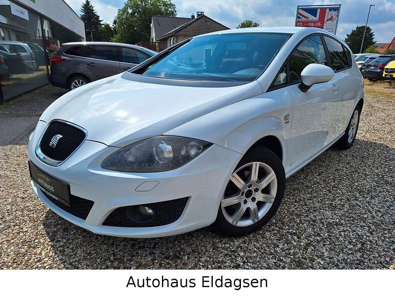 Weiß Gebraucht 2012 Seat Leon Copa Kleinwagen | 4.490 € (Fairer Preis) - Bild 1/4