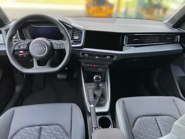 Gebraucht Audi A1 Sportback Advanced Plus 116 PS (85 kW) 2025 Manhattangrau metallic Kleinwagen