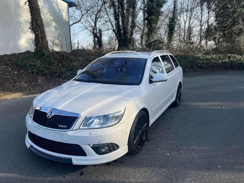 Gebraucht Skoda Octavia RS 200 PS (147 kW) 2010 Candyweiss Kombi