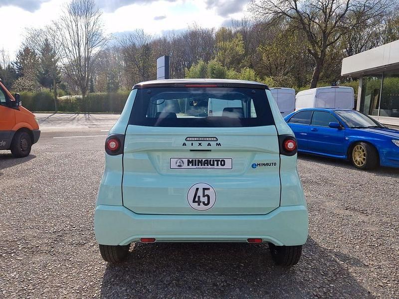 Neu Aixam eMinauto 2025 Grün