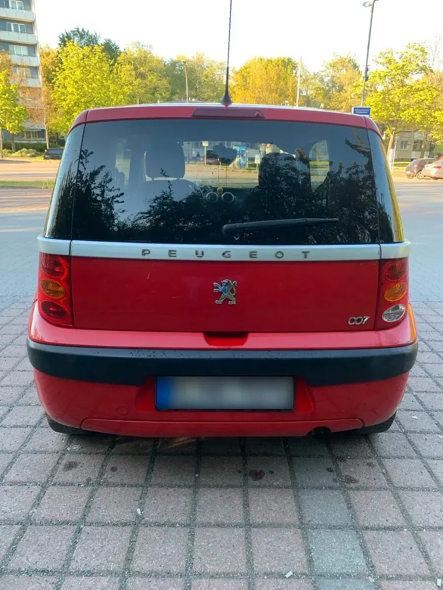 Gebraucht Peugeot 1007 88 PS (64 kW) 2006 Rot Van / Kleinbus