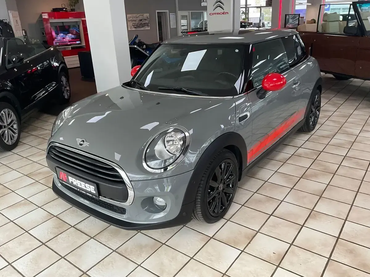 Gebraucht Mini ONE 102 PS (75 kW) 2018 Grau Kleinwagen