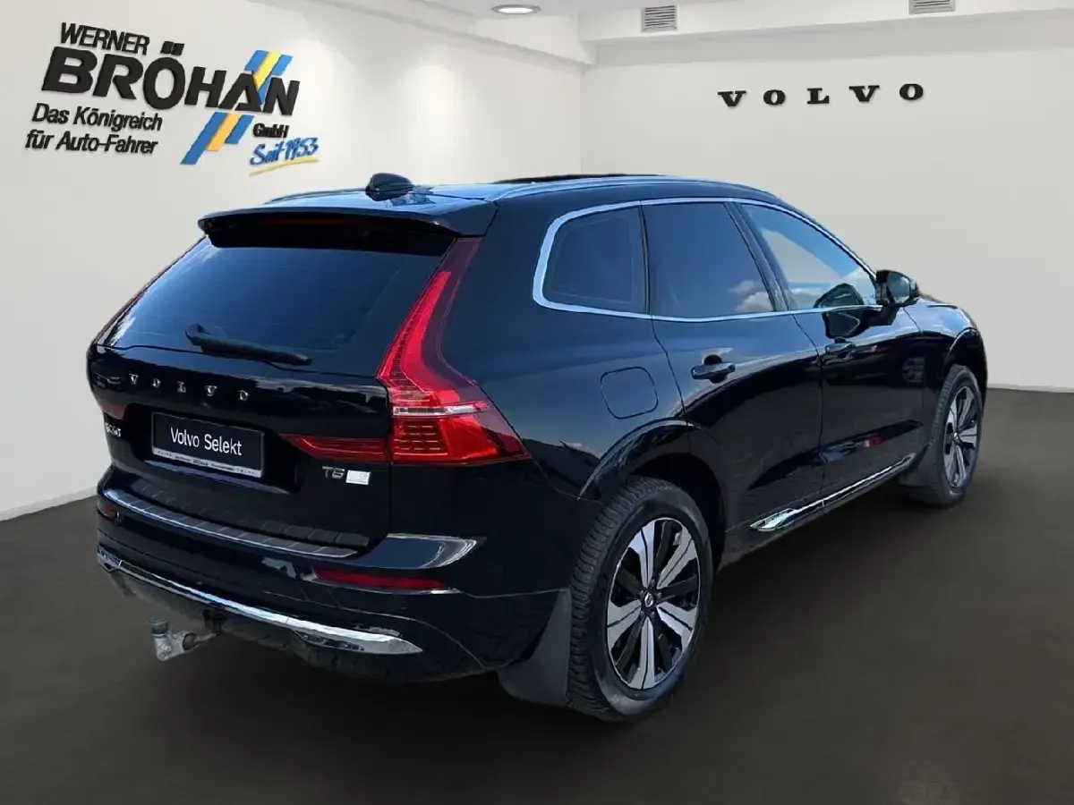 Gebraucht Volvo XC60 Plus 455 PS (334 kW) 2022 Onyx black metallic SUV