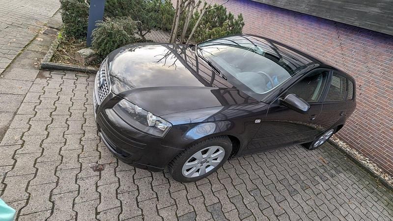 Gebraucht Audi A3 102 PS (75 kW) 2005 Grau Kleinwagen