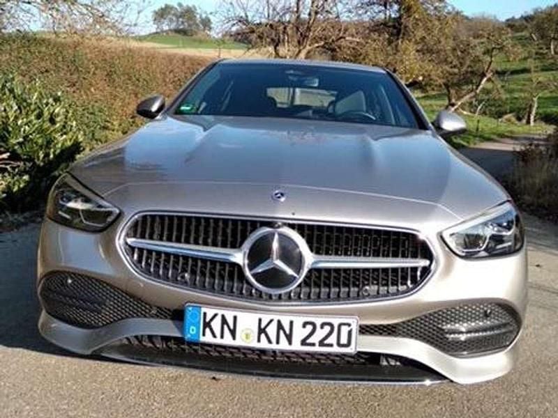 Gebraucht Mercedes C180 Advanced 170 PS (125 kW) 2023 Silber Limousine